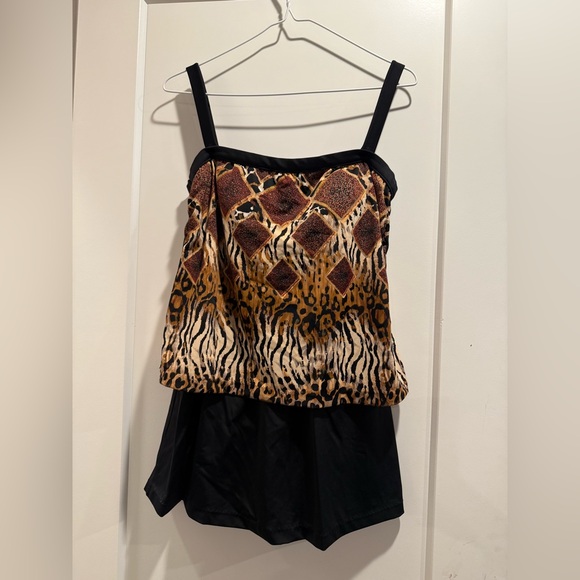 rose•marie•reid Other - Rose Marie Reid Bathing Suit Swimwear‎ Green Black Animal Print Size M